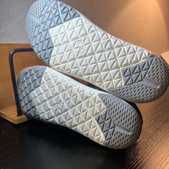 Teva Women Sneakers in Gray and White - Picture 7 of 8